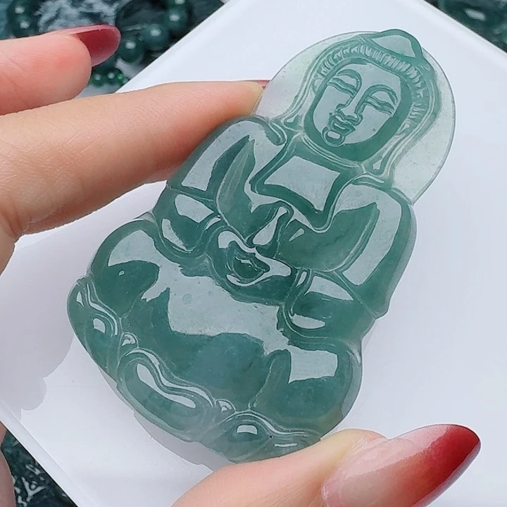 颈饰未镶嵌翡翠多样性发其一