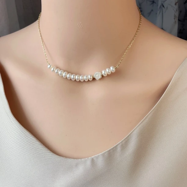 钛钢贝壳项链 珍珠轻奢锁骨链遮疤痕设计生日礼物送女颈链白色