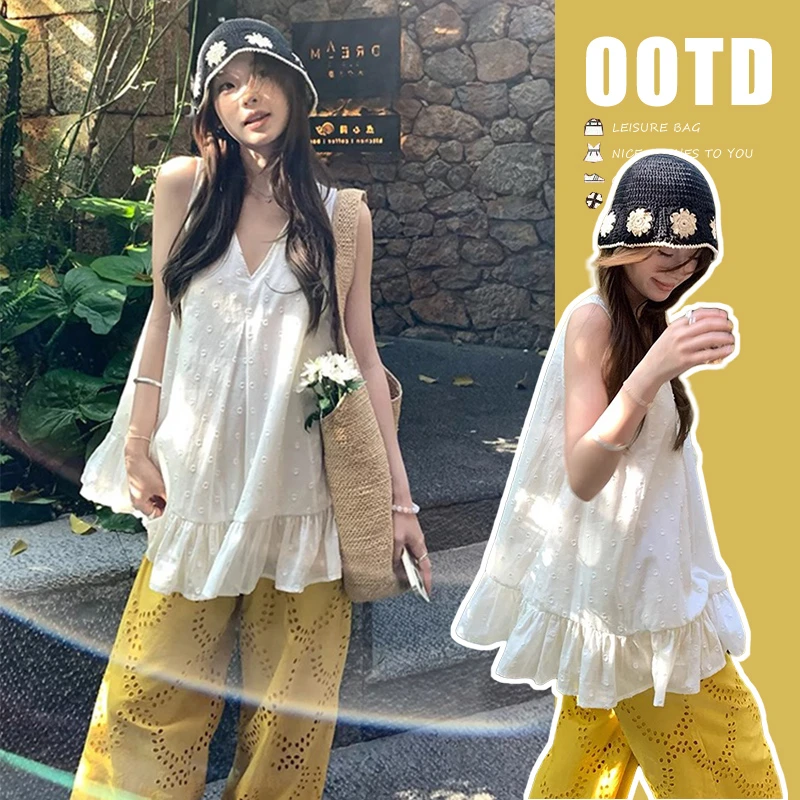 网红洋气时尚百搭娃娃衫百搭花v领无袖衬衫女＋宽松阔腿裤套装