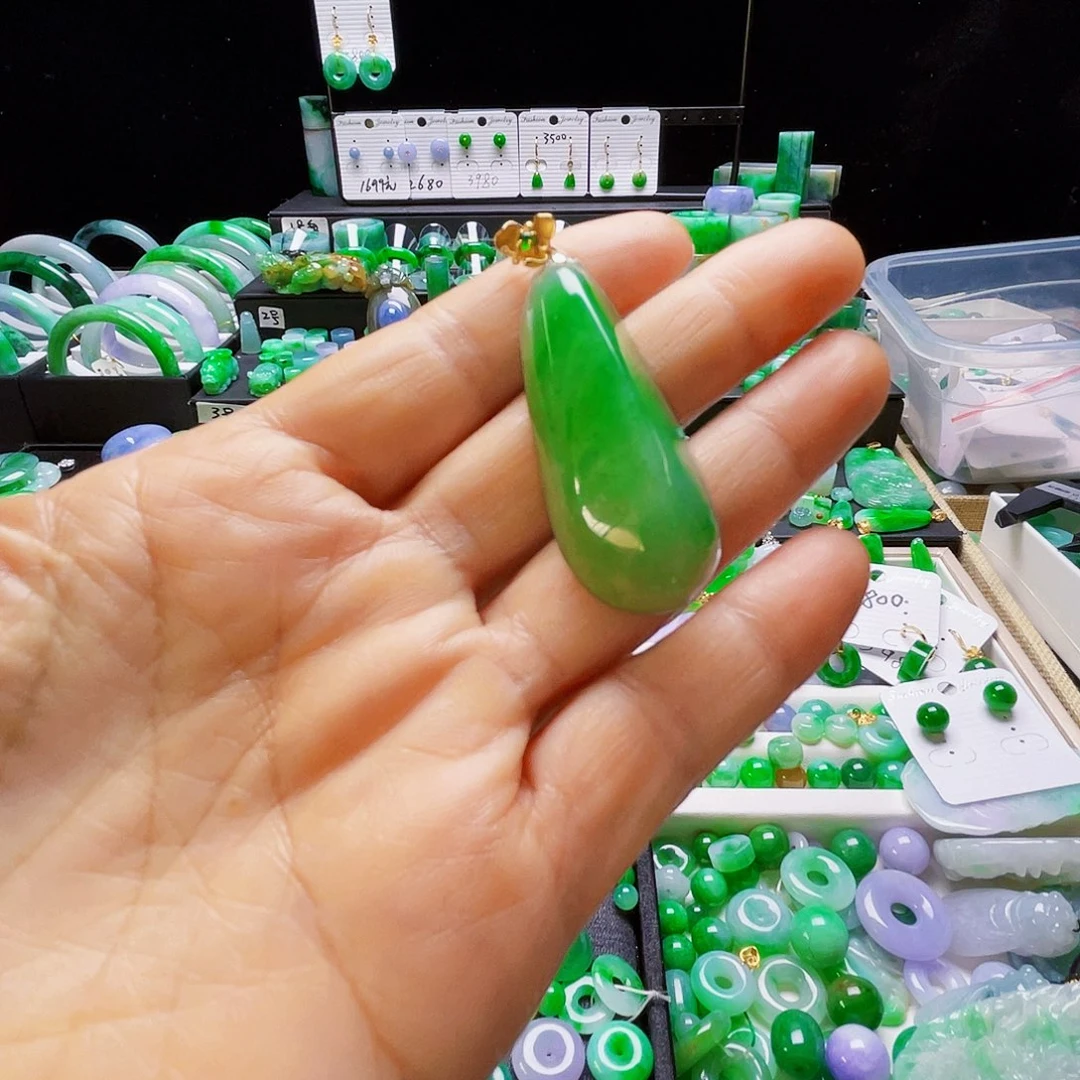 翡翠18K金镶嵌吊坠(不含链)