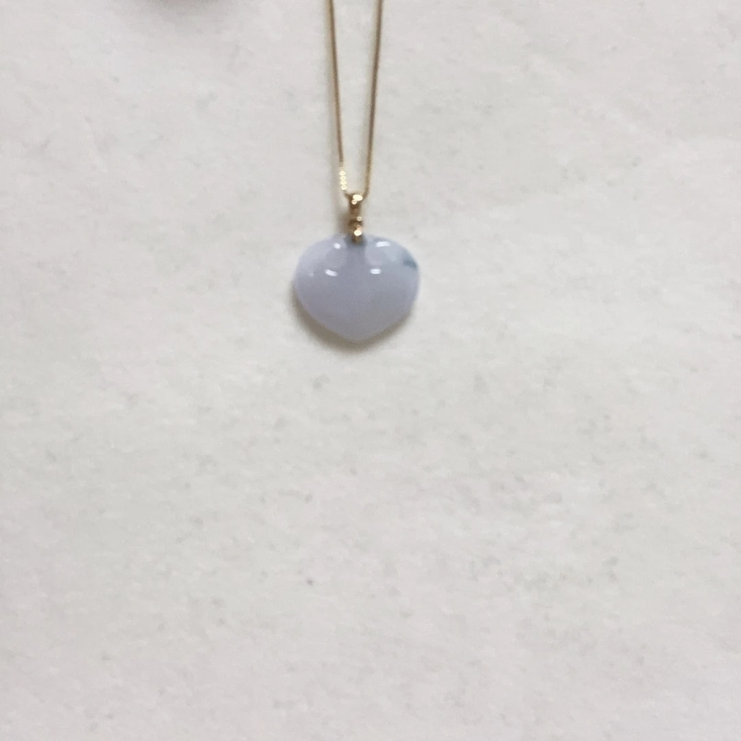 翡翠颈饰18K金镶嵌简单