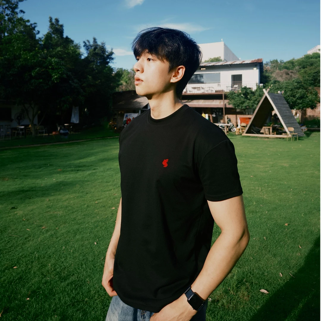 【BST】美式复古战马浮雕刺绣Lyocell莱赛尔Sorona正肩显型凉感T恤