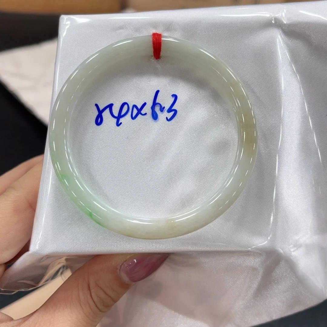 未镶嵌手镯翡翠翡翠
