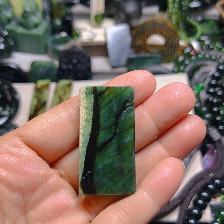 蛇纹石玉未镶嵌泰山玉