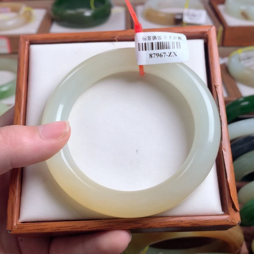 【闪购商品】和田玉手镯未镶嵌58.7