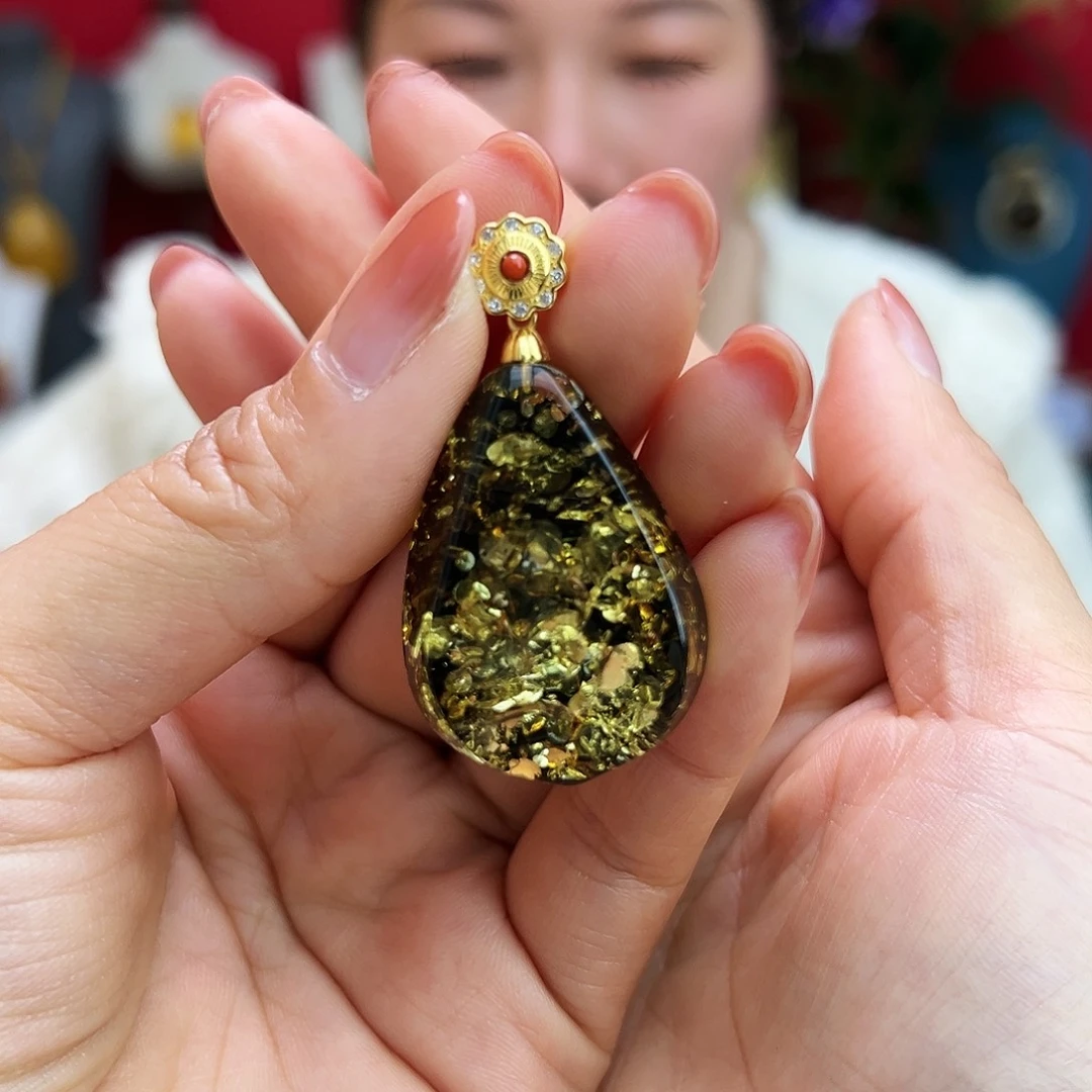 琥珀手镯未镶嵌吊坠