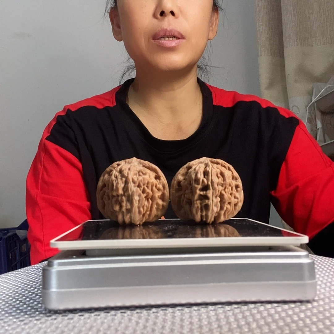 向***日吊坠文玩核桃娄子