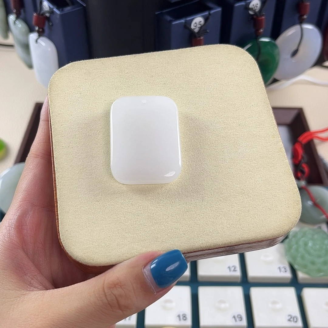 石英质玉（金丝玉）未镶嵌吊坠(赠链)