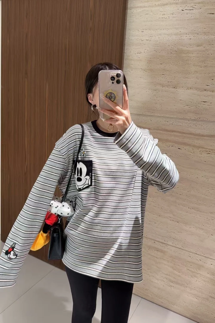 欧货2025冬新款圆领卡通刺绣米奇条纹撞色长袖T恤女宽松洋气上衣