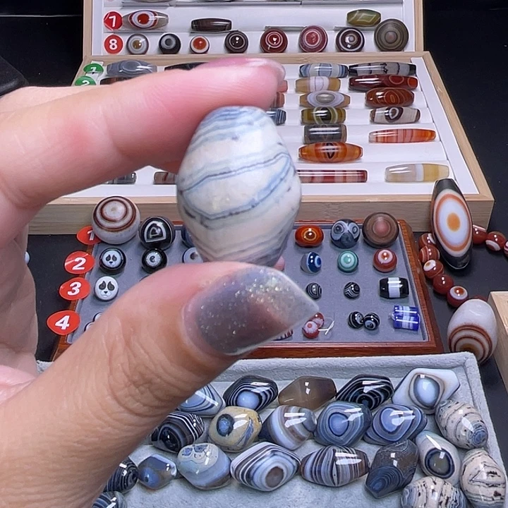 未镶嵌颈饰玛瑙/玉髓