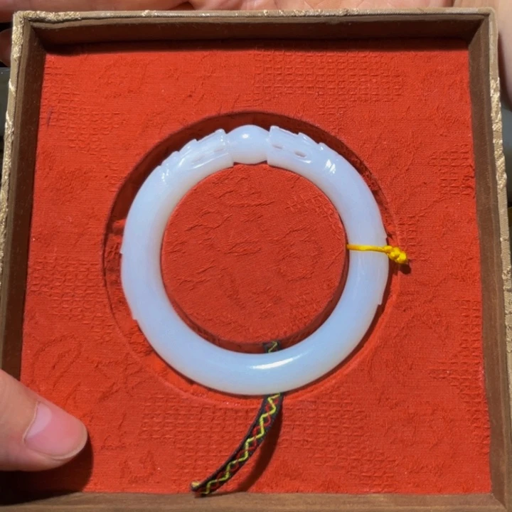 和田玉颈饰未镶嵌平**俗