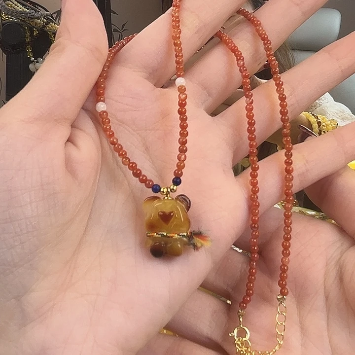 裸石琥珀未镶嵌小熊锁骨链