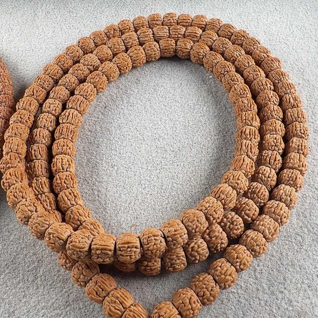 金刚菩提吊坠凤羽