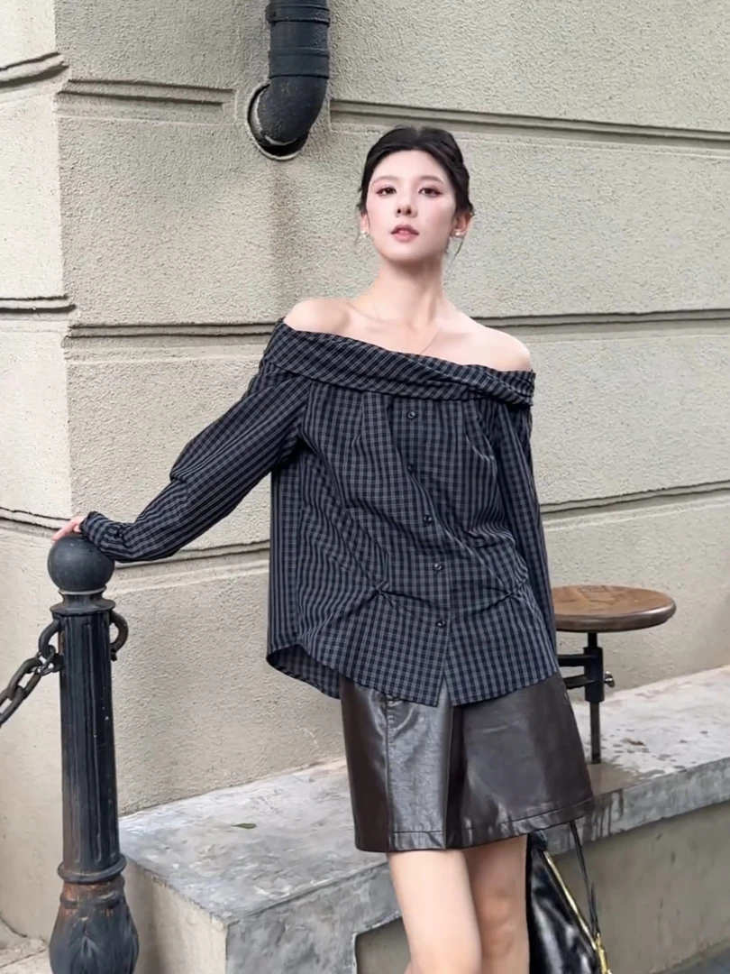 设计感复古格纹一字肩长袖衬衫2025早秋新款高级感显瘦气质上衣女
