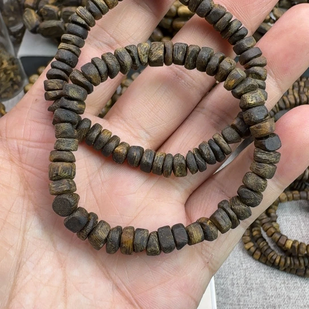 沉香碎屑沉香奇楠沉水碎银子单圈7mm发一