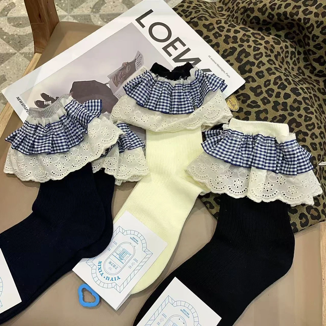 女士秋冬学院风蕾丝可爱风韩版透气甜美公主风高筒潮袜