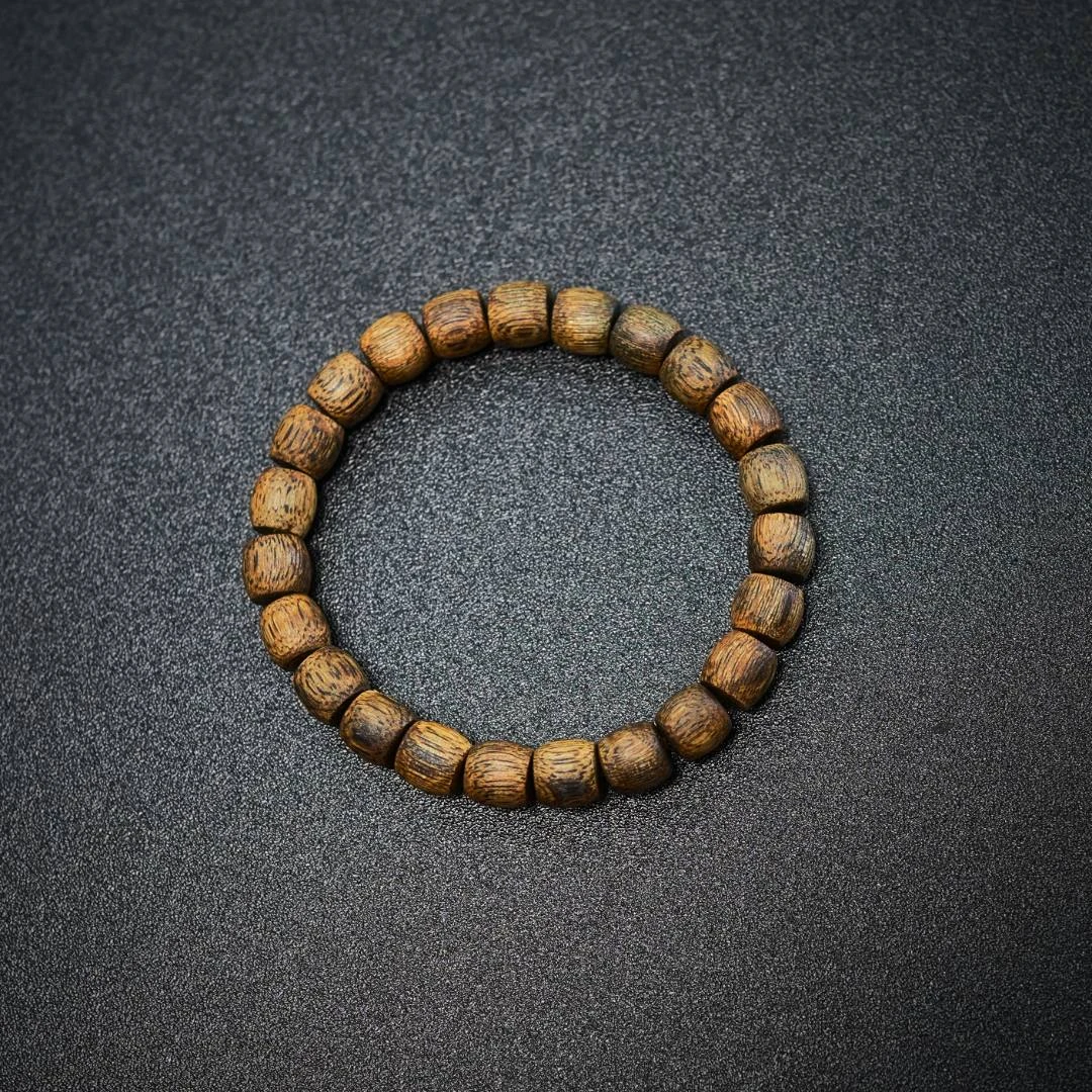 沉香【青霞沉香】海南吊罗山0.6直丝鼓珠单圈 多样性发一条