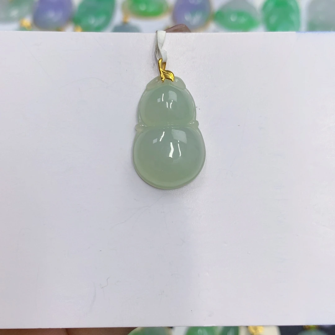 颈饰18K金镶嵌翡翠翡翠