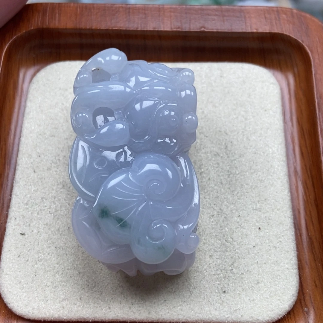 翡翠未镶嵌颈饰霸王貔貅挂件