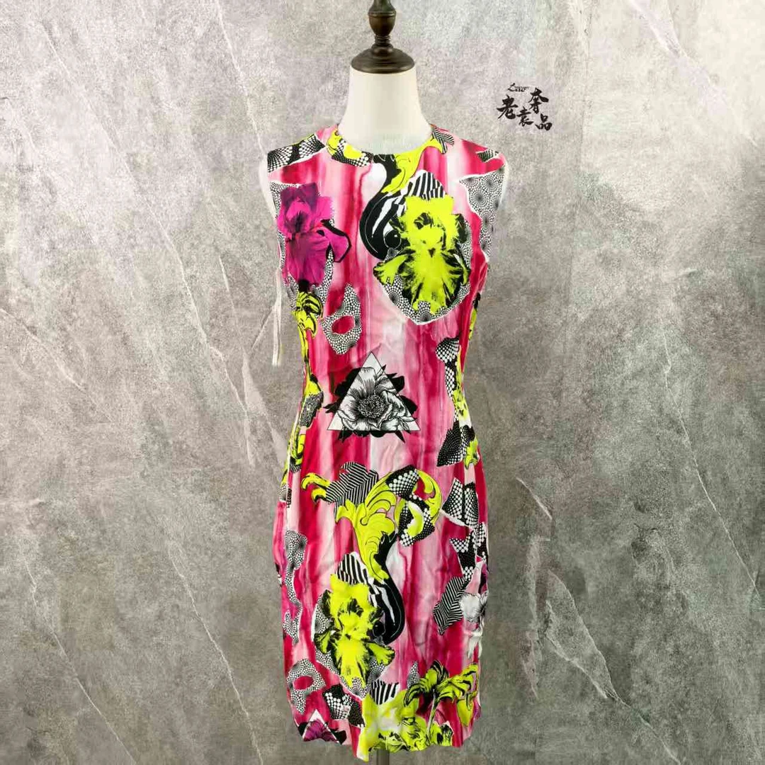 99新 VERSACE/范思哲 海囤K/范思哲/裙子/46码/csc66534