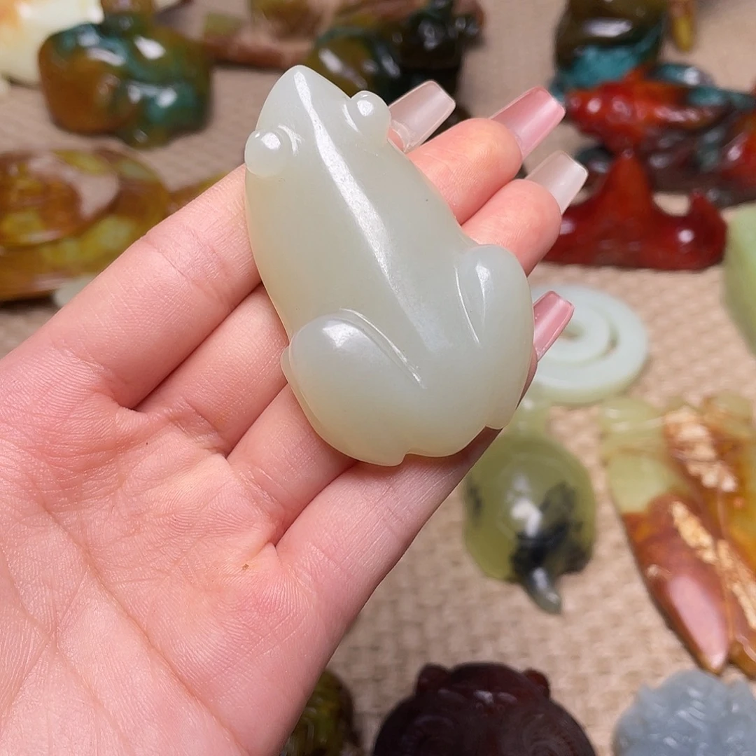 蛇纹石玉未镶嵌如图
