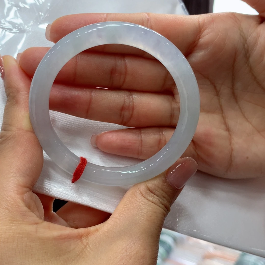 翡翠手镯未镶嵌娃**?买断