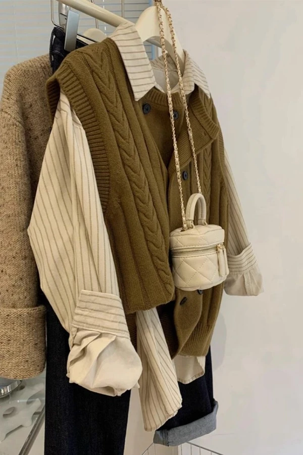 5400-5599 火妞杂款女装秋季 时尚百搭纯色长袖针织马甲套装