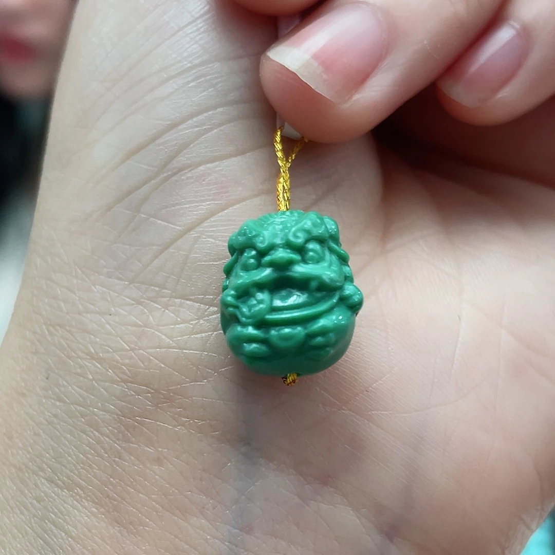 绿松石颈饰未镶嵌