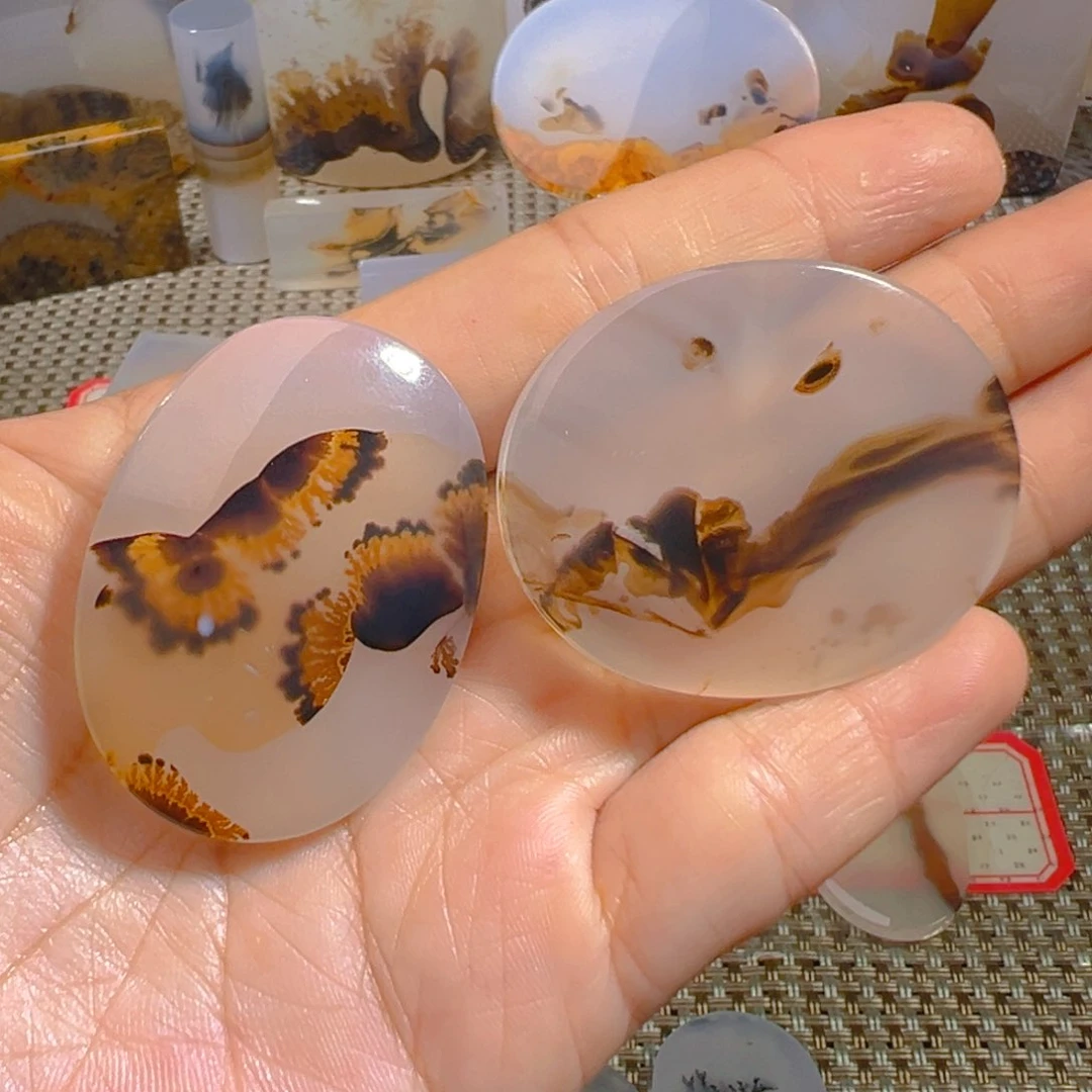 玛瑙/玉髓颈饰合金坤