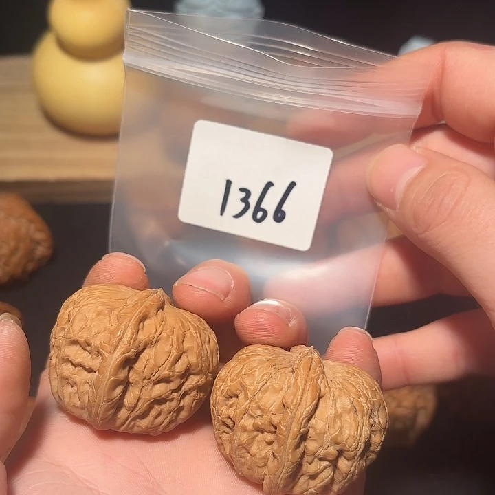 把件文玩核桃41 尺  元宝     1366