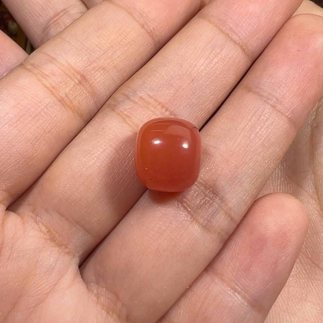 都***孩未镶嵌南红玛瑙珠宝奇石