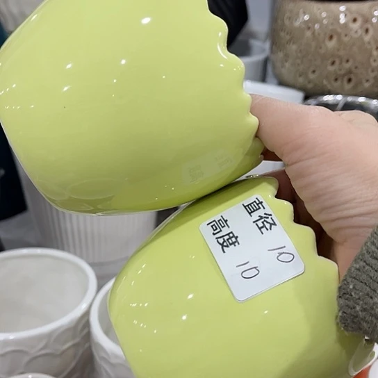 多肉绿植陶瓷花盆9.9包邮，有孔