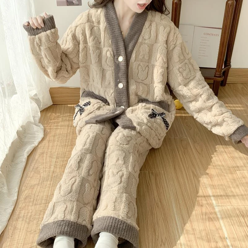 范哲萨大尺码珊瑚绒睡衣女200斤冬季加厚家居服法兰绒蝴蝶结加肥