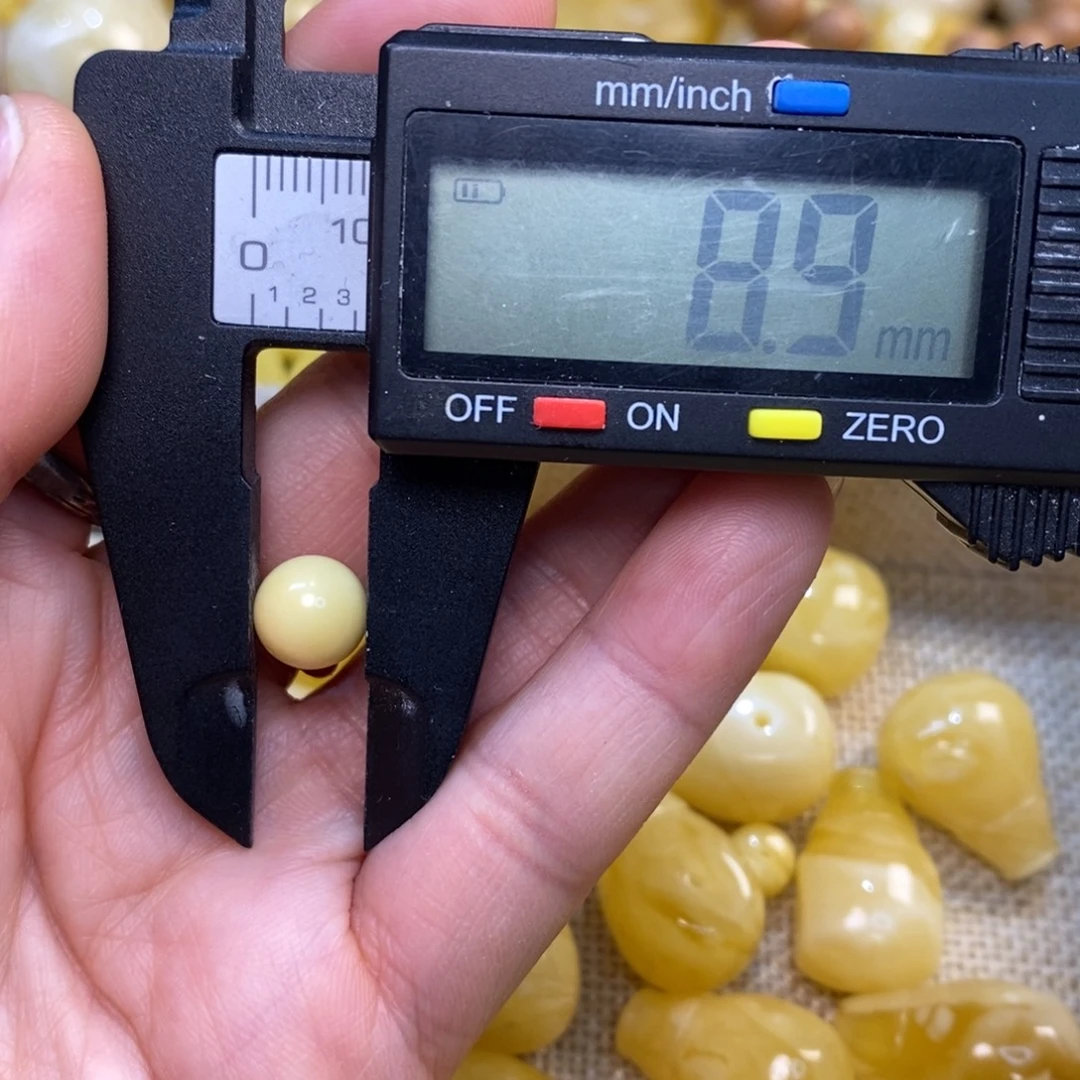 琥珀未镶嵌裸石蜜蜡奶豆