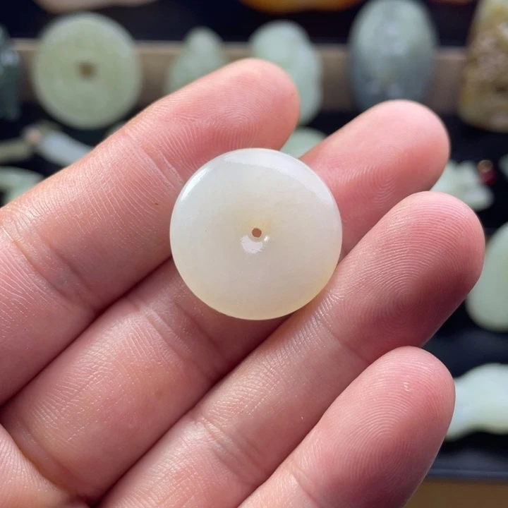 和田玉（糖玉）未镶嵌手链