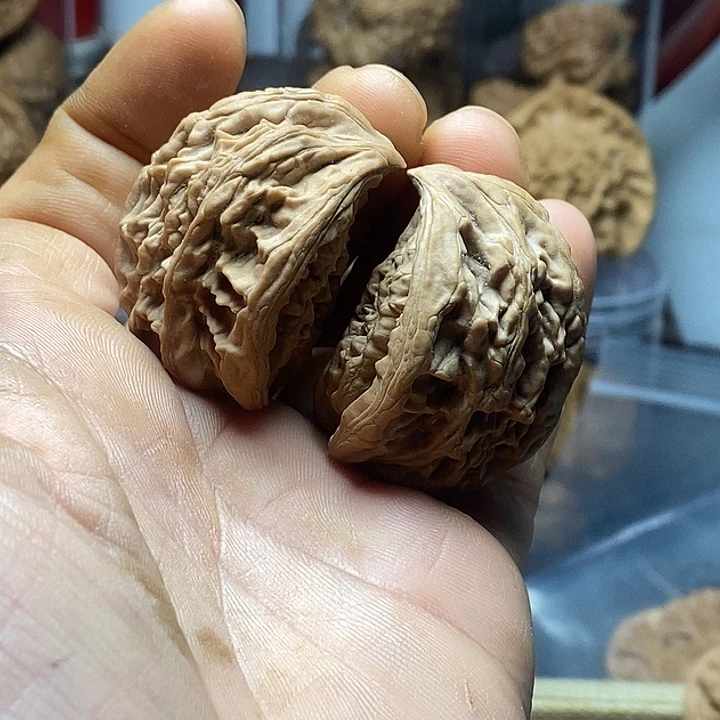 吊坠桃核麦穗蛇头