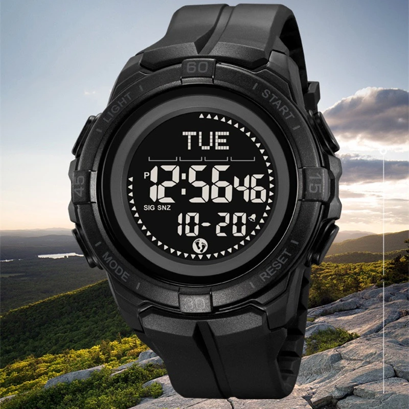 多功能户外运动多功能防水夜光电子训练登山指南针计步青少年手表