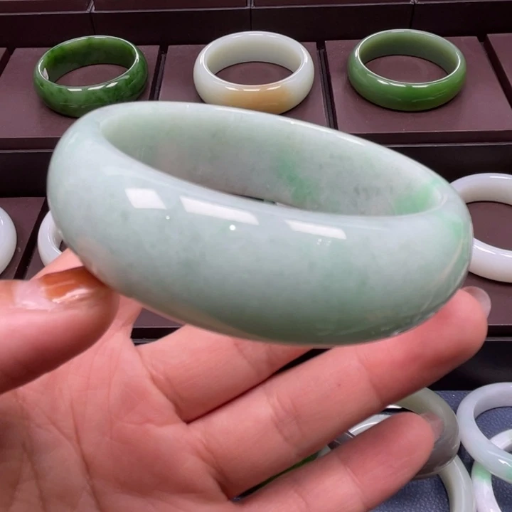 翡翠未镶嵌手镯5859
