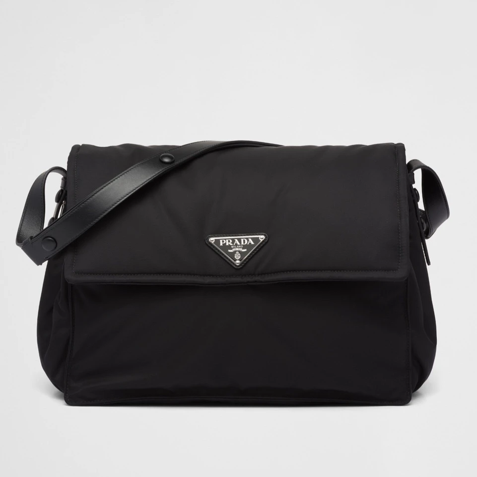 95新 Prada/普拉达 97新0063黑色尼龙大号cini翻盖邮差包斜挎包