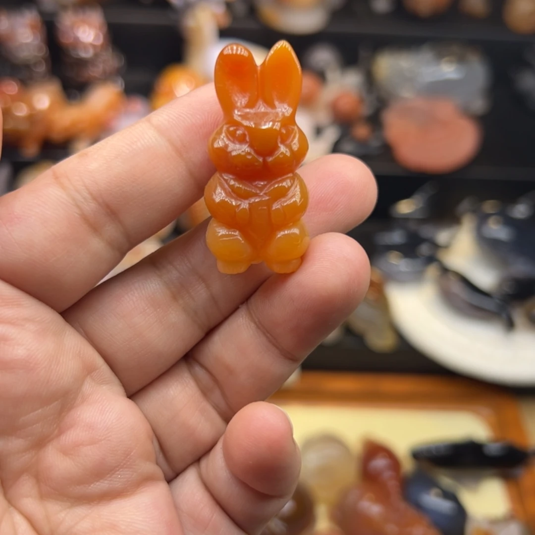 玛瑙/玉髓未镶嵌手玩摆件兔子