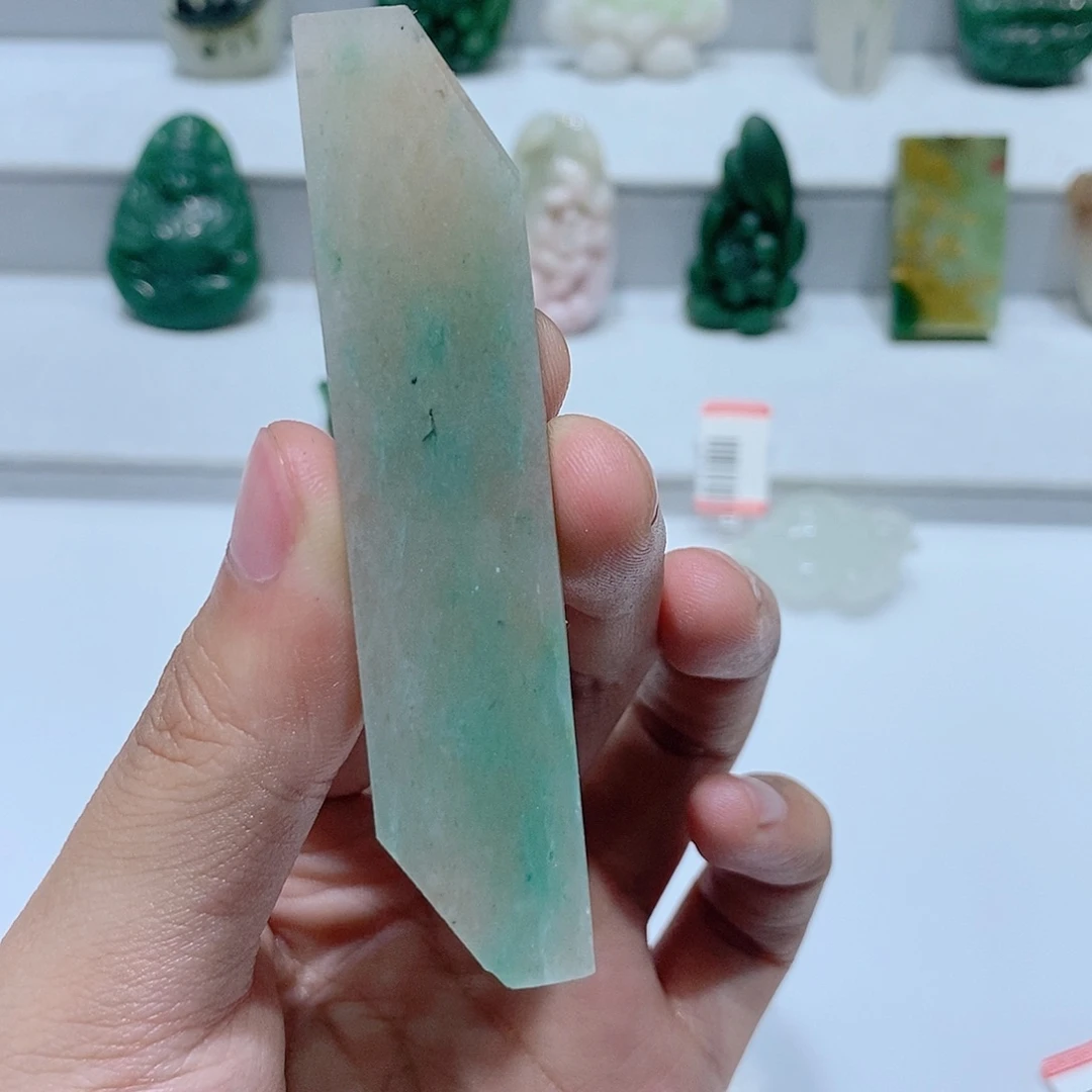 独山玉未镶嵌挂件