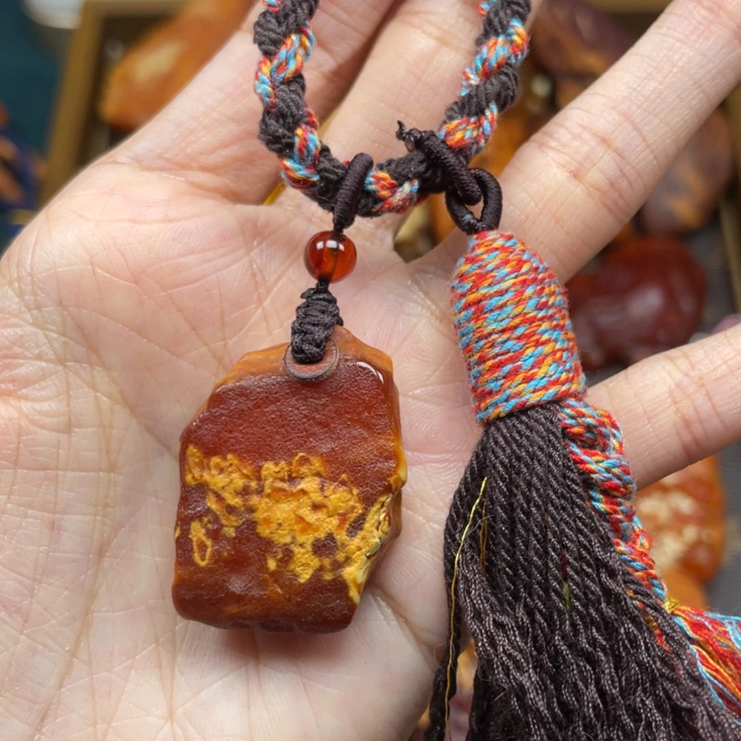 琥珀未镶嵌珠宝奇石