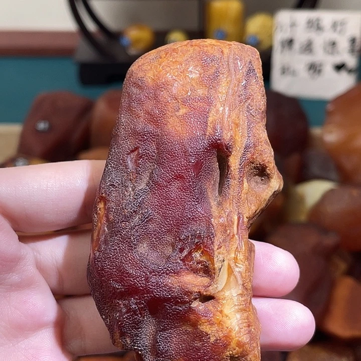 琥珀未镶嵌珠宝奇石把件