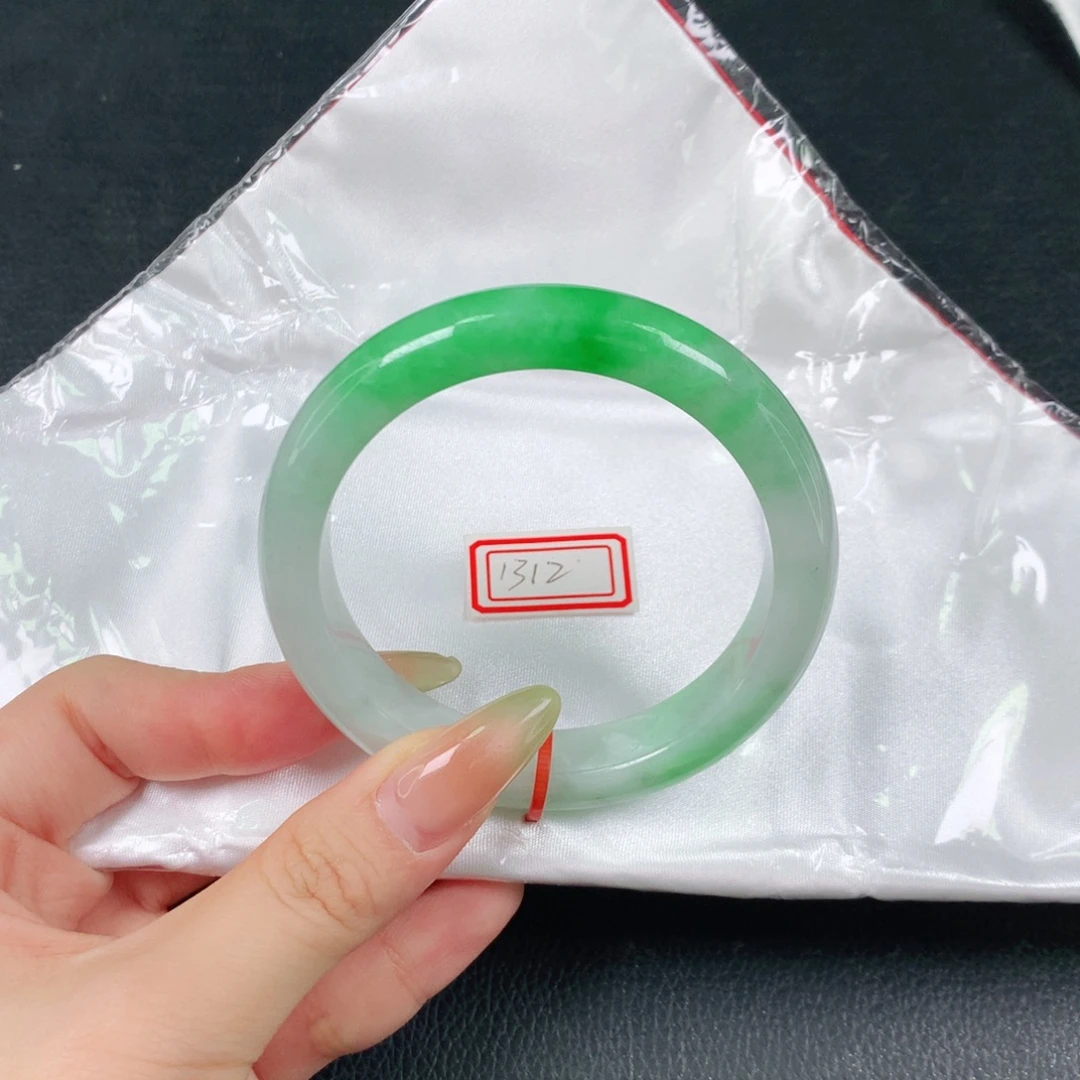未镶嵌手镯翡翠天然翡翠手镯04