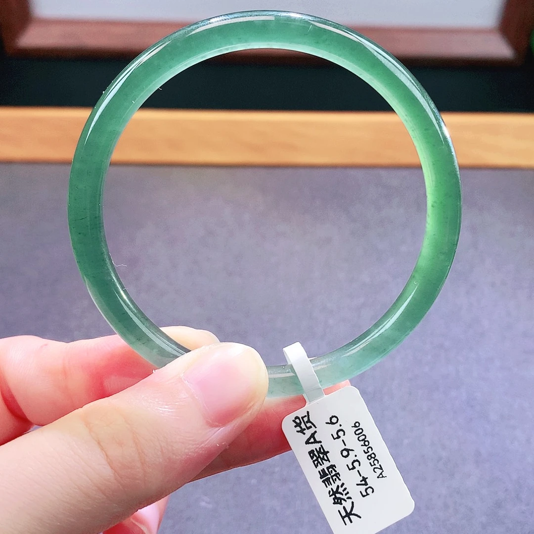 未镶嵌手镯翡翠天然翡翠