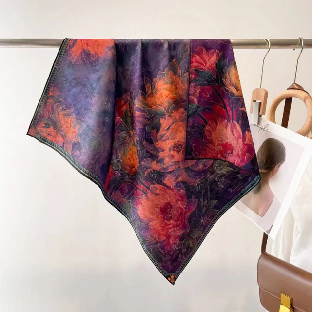 杭州丝绸香云纱70*70CM真丝丝巾方巾双面花萝气质百搭领巾披肩新