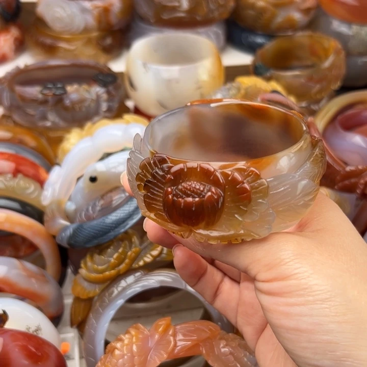 玛瑙/玉髓手镯未镶嵌彭****漆850一个