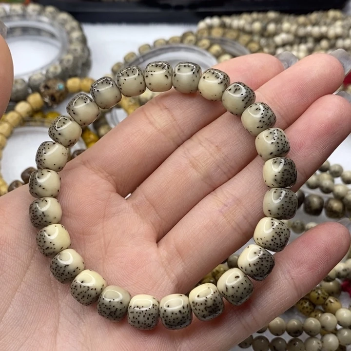 星月菩提手串胡**?卡9河豚