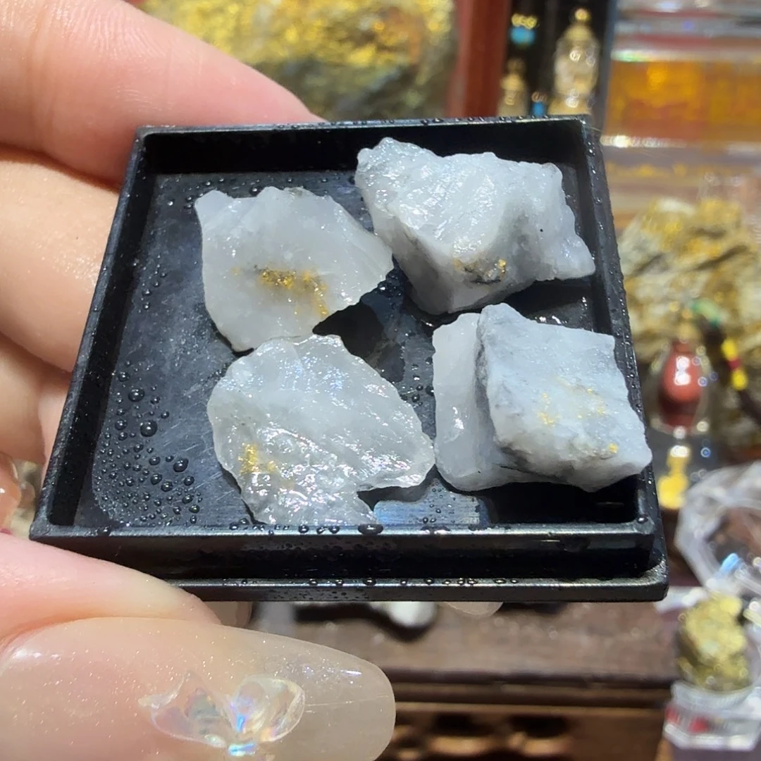 明天8g聚金阁天然明金矿标