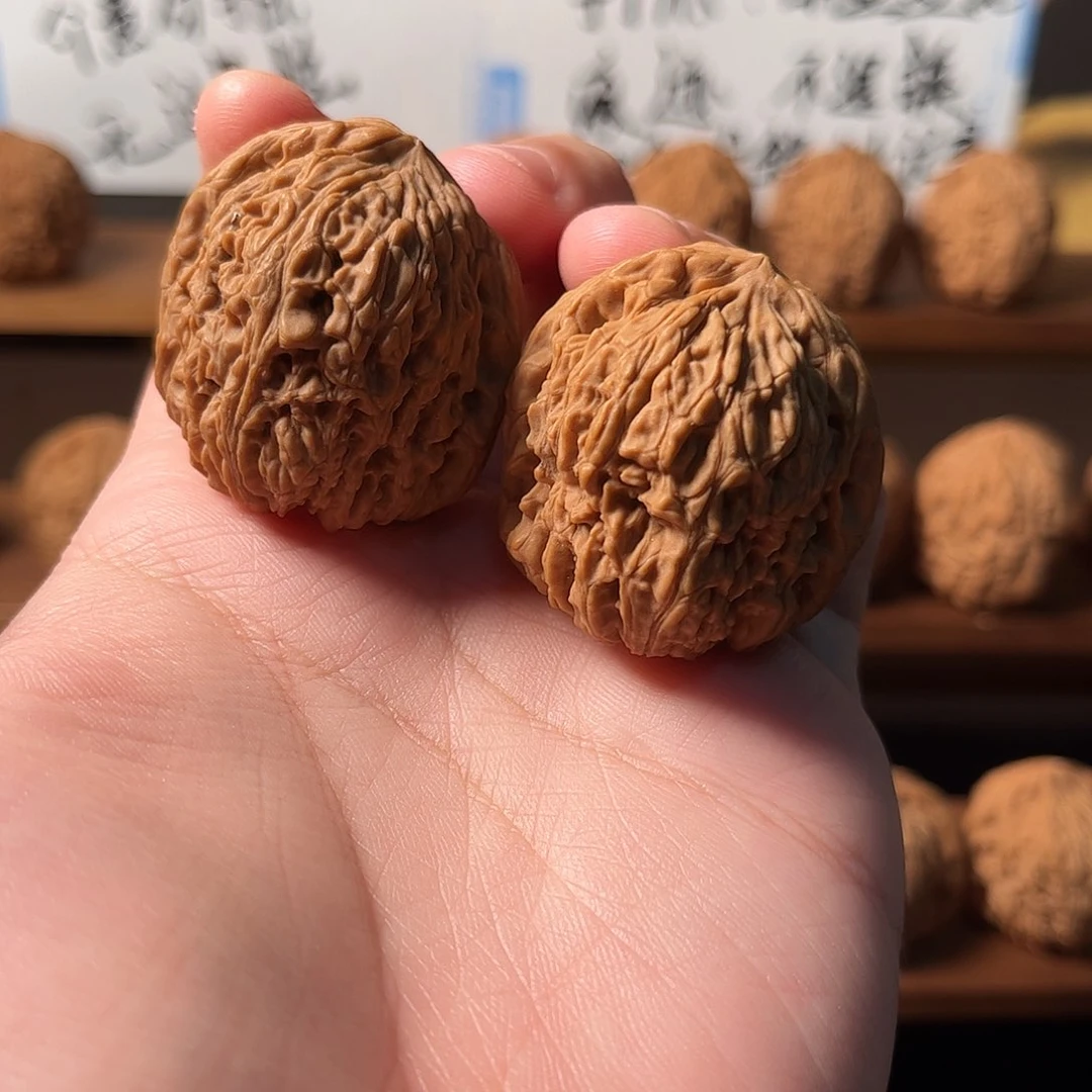 小尺南疆石手捻一对